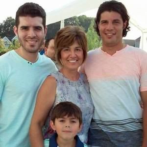 Meet your Posher, Isa